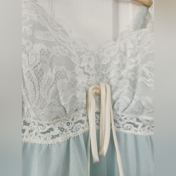 1960s Olga Light Blue Chiffon Nylon Nightgown  | Vintage 60s Babydoll Nightdress - Picture 5 of 6